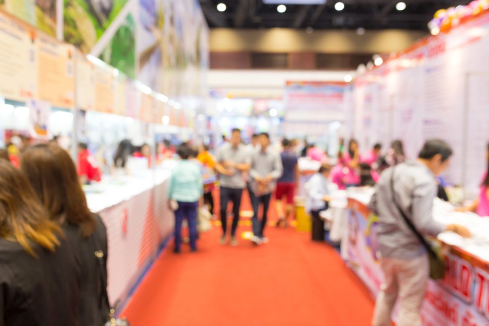 Como-promocionar-tu-negocio-con-wifi-social-en-eventos